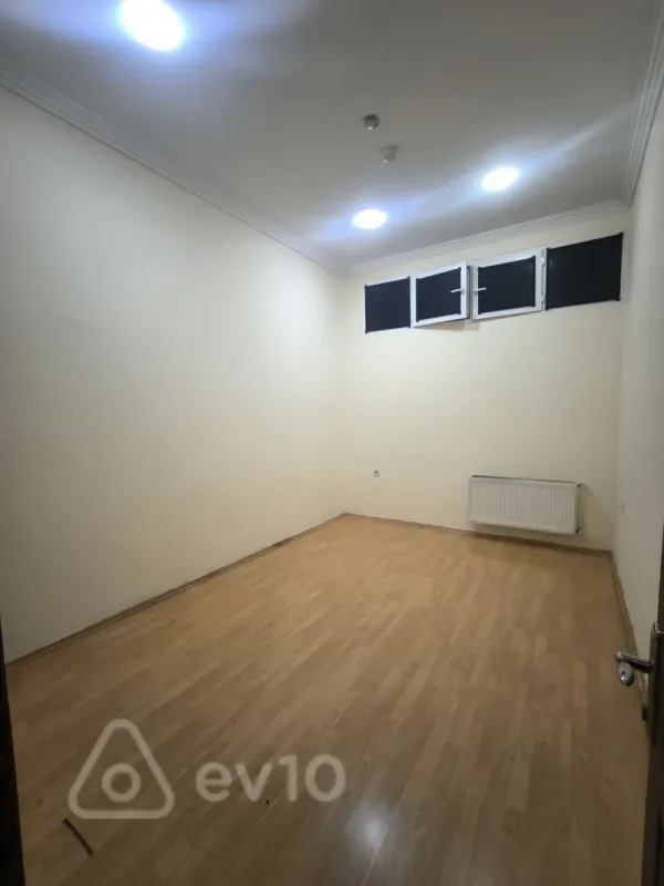 Kirayə verilir 11 otaqlı ofis 280 m²