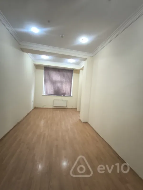 Kirayə verilir 11 otaqlı ofis 280 m²