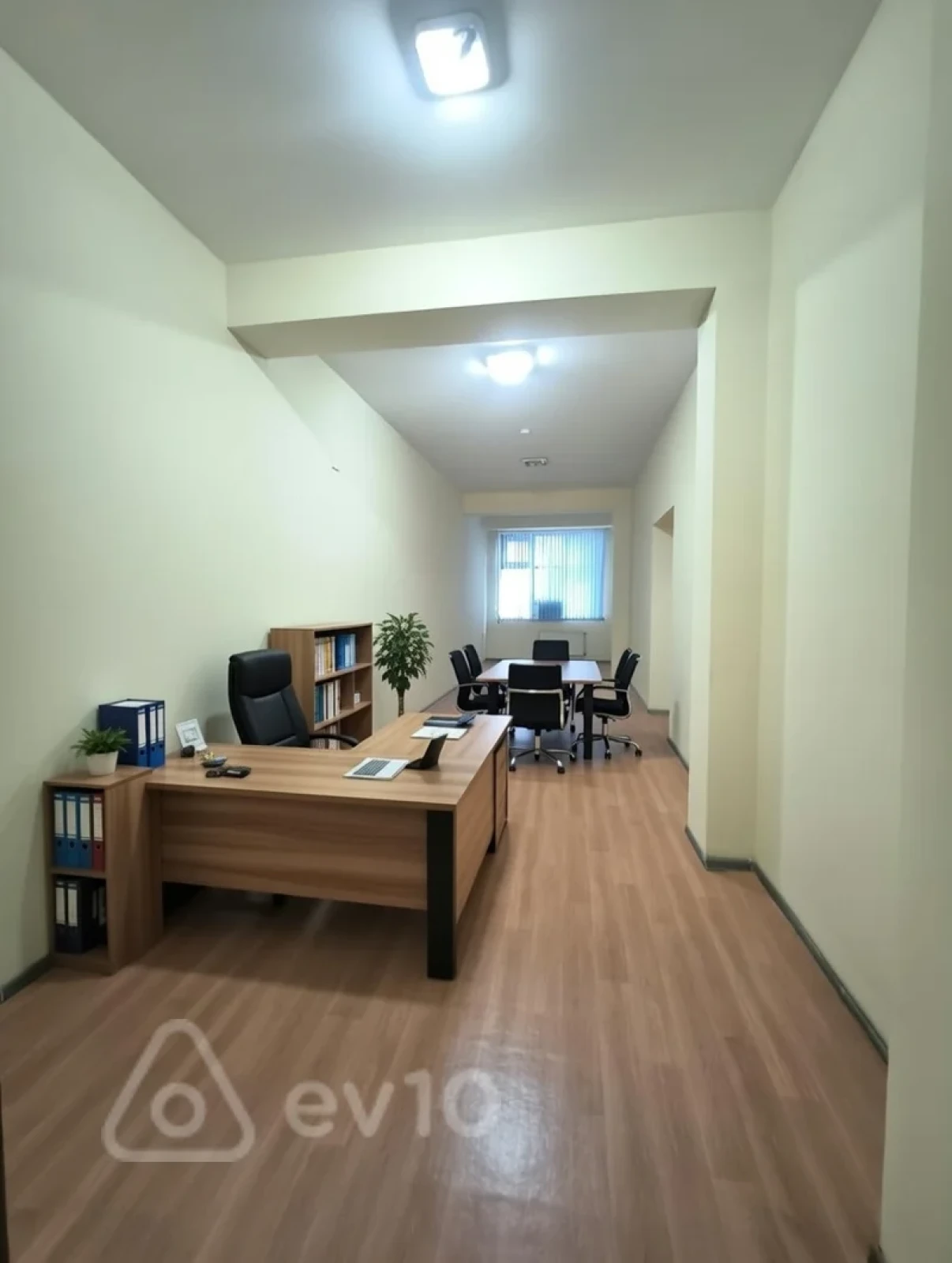 Kirayə verilir 11 otaqlı ofis 280 m²