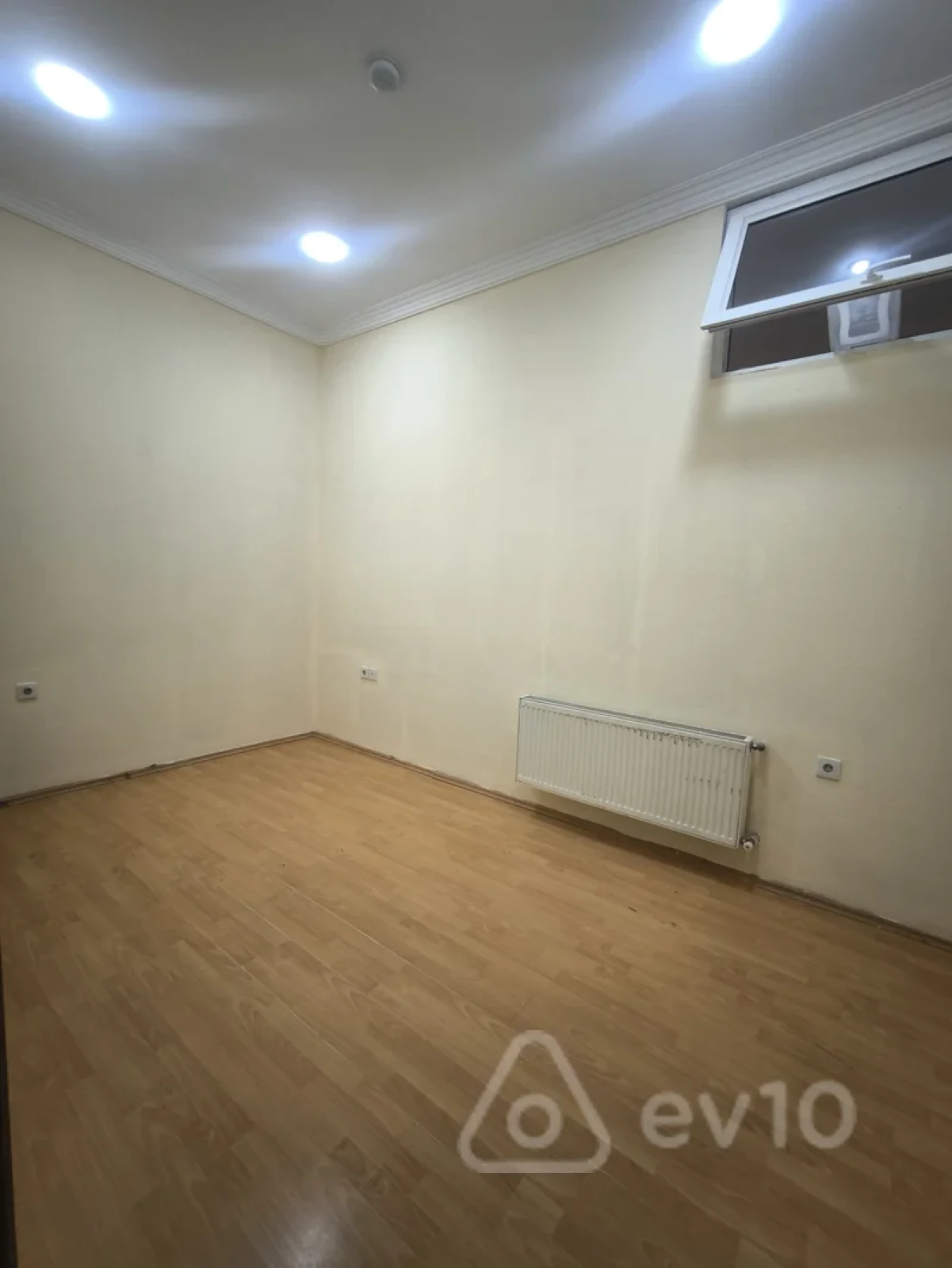 Kirayə verilir 11 otaqlı ofis 280 m²