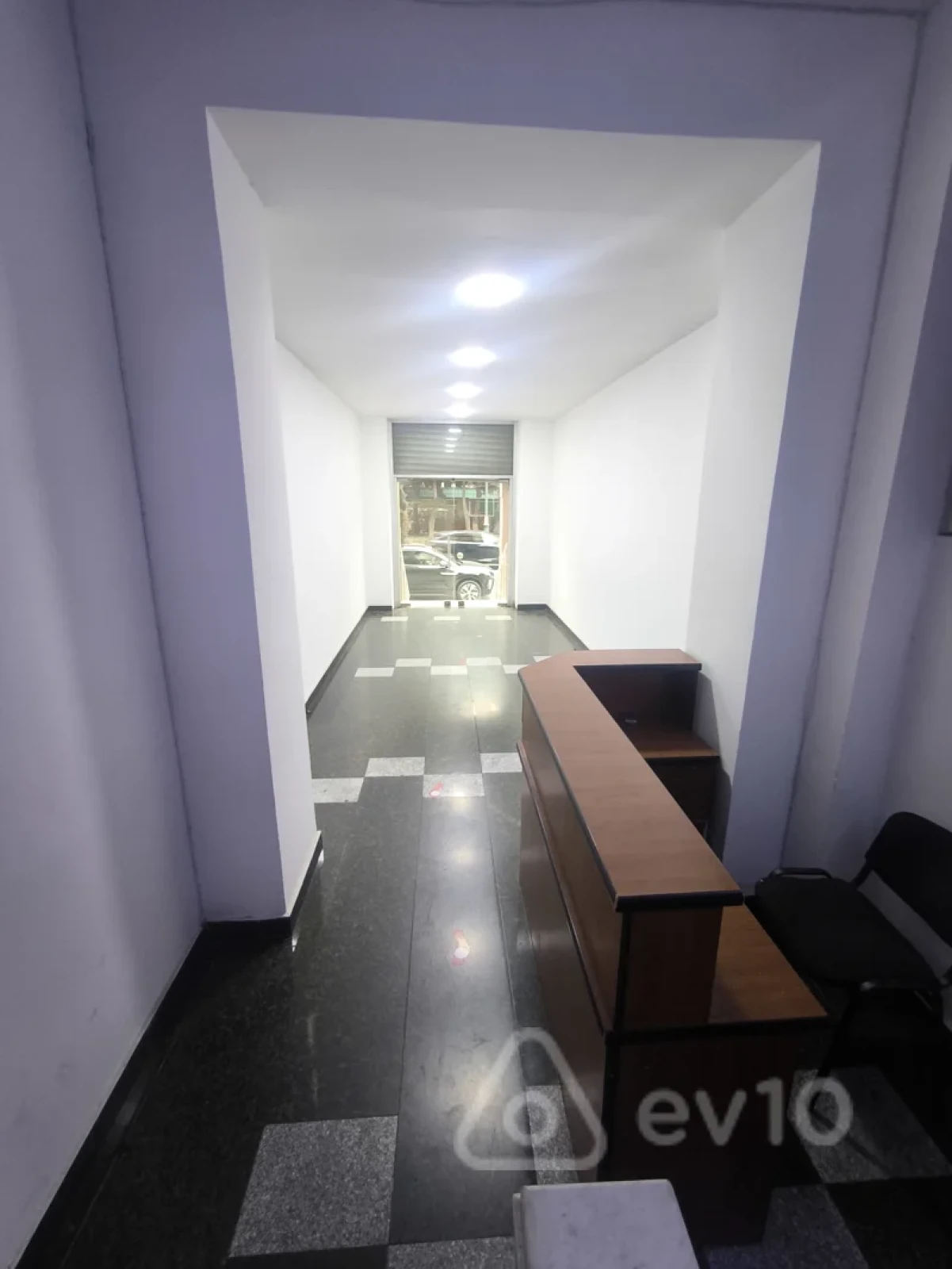 Kirayə verilir 11 otaqlı ofis 280 m²