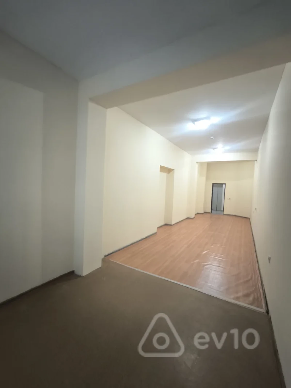 Kirayə verilir 11 otaqlı ofis 280 m²