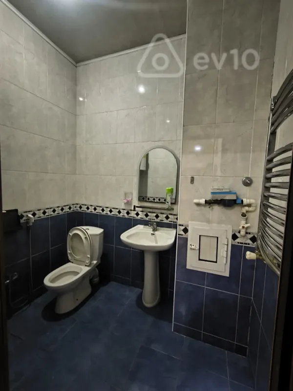 Kirayə verilir 11 otaqlı ofis 280 m²