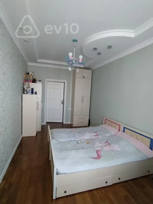 Satılır 3 otaqlı yeni tikili 115 m²