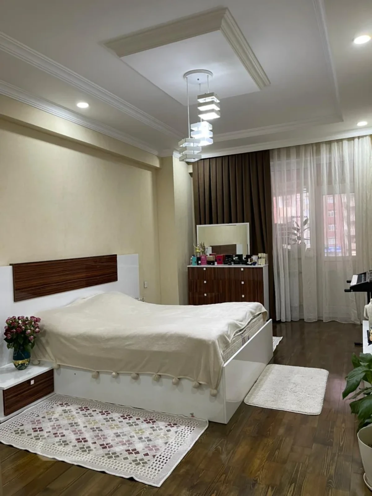 Satılır 3 otaqlı yeni tikili 115 m²