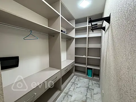Kirayə verilir 2 otaqlı yeni tikili 75 m²