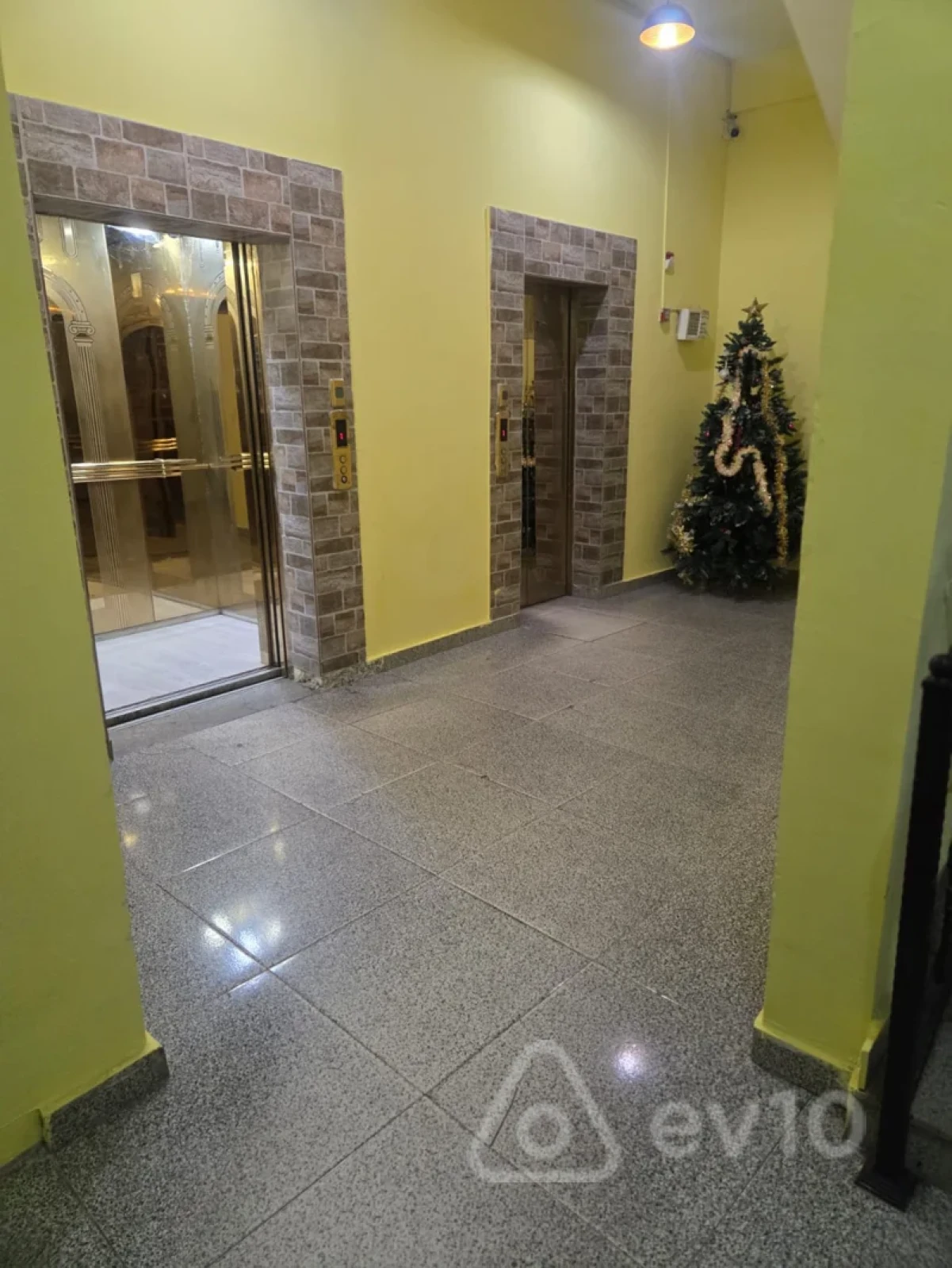 Satılır 3 otaqlı yeni tikili 134 m²
