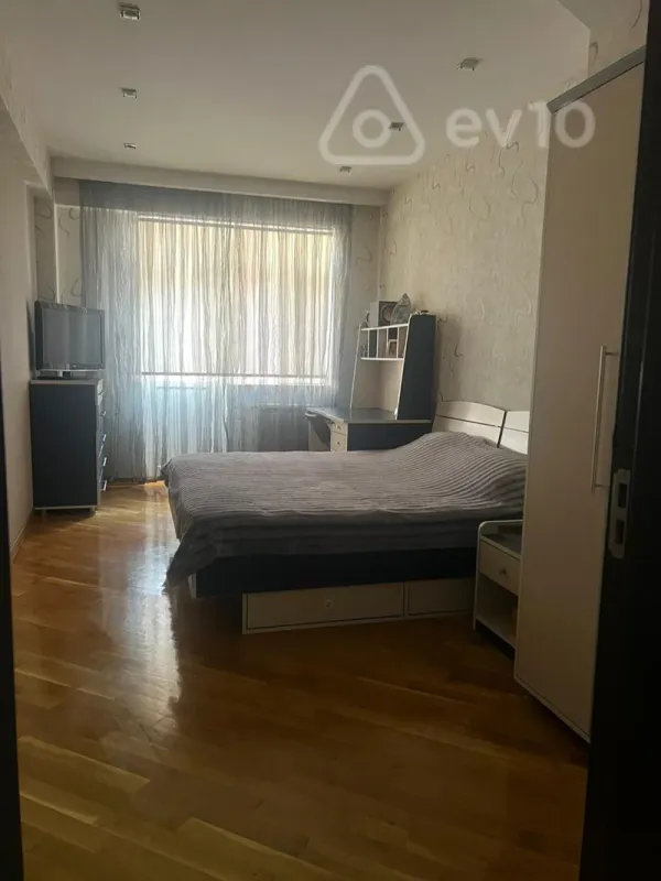 Satılır 2 otaqlı yeni tikili 90 m²