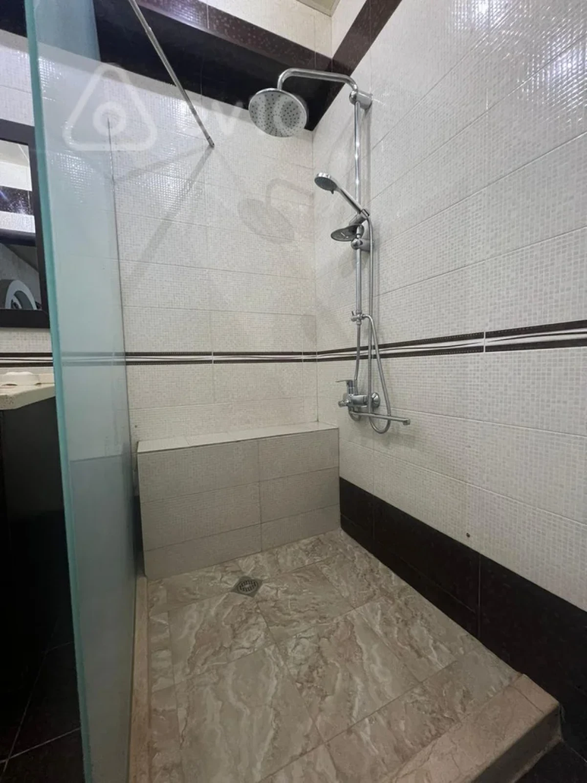 Satılır 2 otaqlı yeni tikili 90 m²