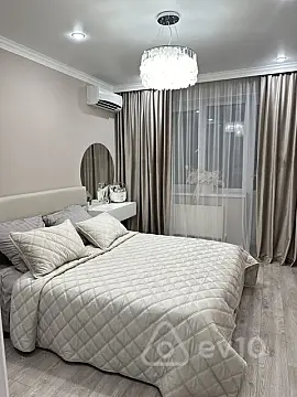 Kirayə verilir 2 otaqlı yeni tikili 70 m²