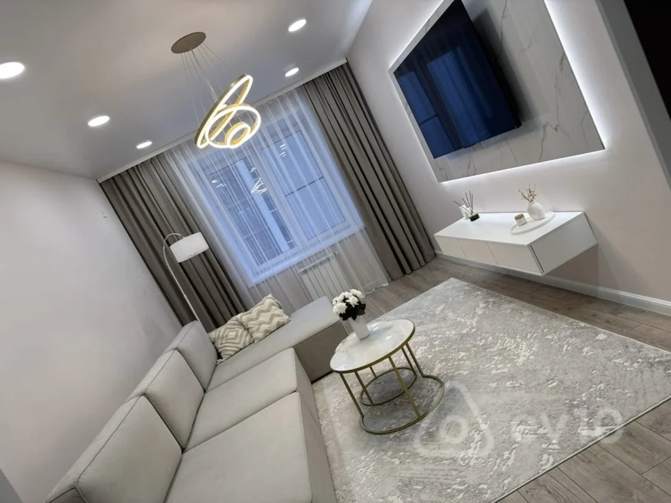 Kirayə verilir 2 otaqlı yeni tikili 85 m²