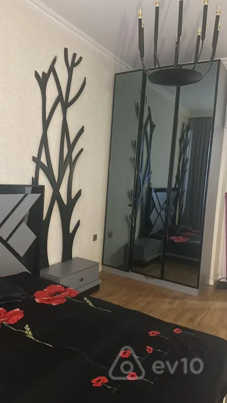 Kirayə verilir 3 otaqlı yeni tikili 80 m²