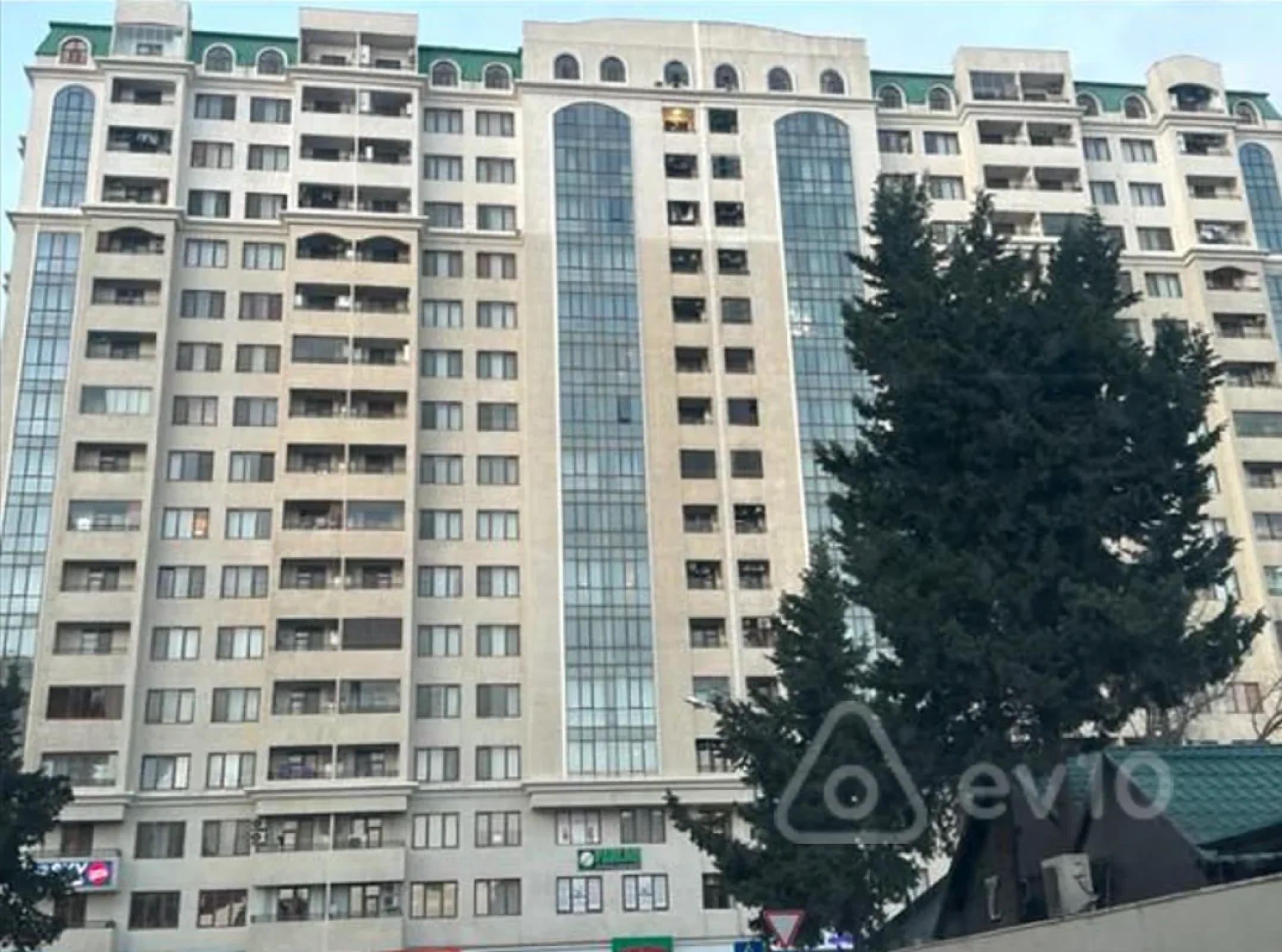 Kirayə verilir 3 otaqlı yeni tikili 80 m²