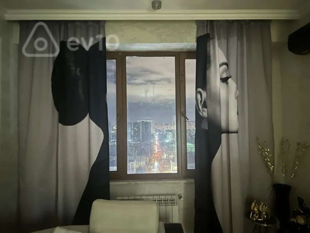 Kirayə verilir 3 otaqlı yeni tikili 80 m²