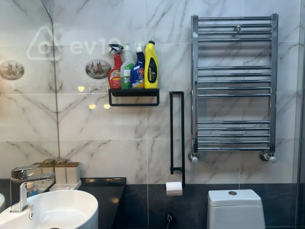 Kirayə verilir 3 otaqlı yeni tikili 80 m²