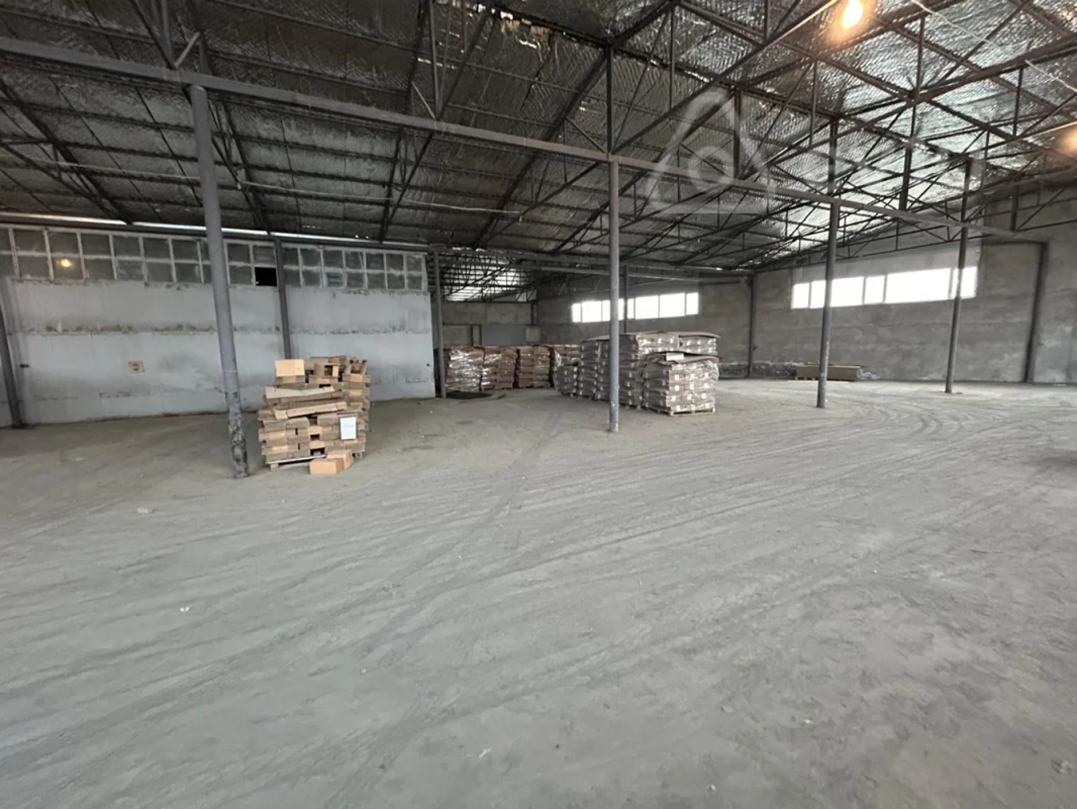 Kirayə verilir mənzil 1700 m²