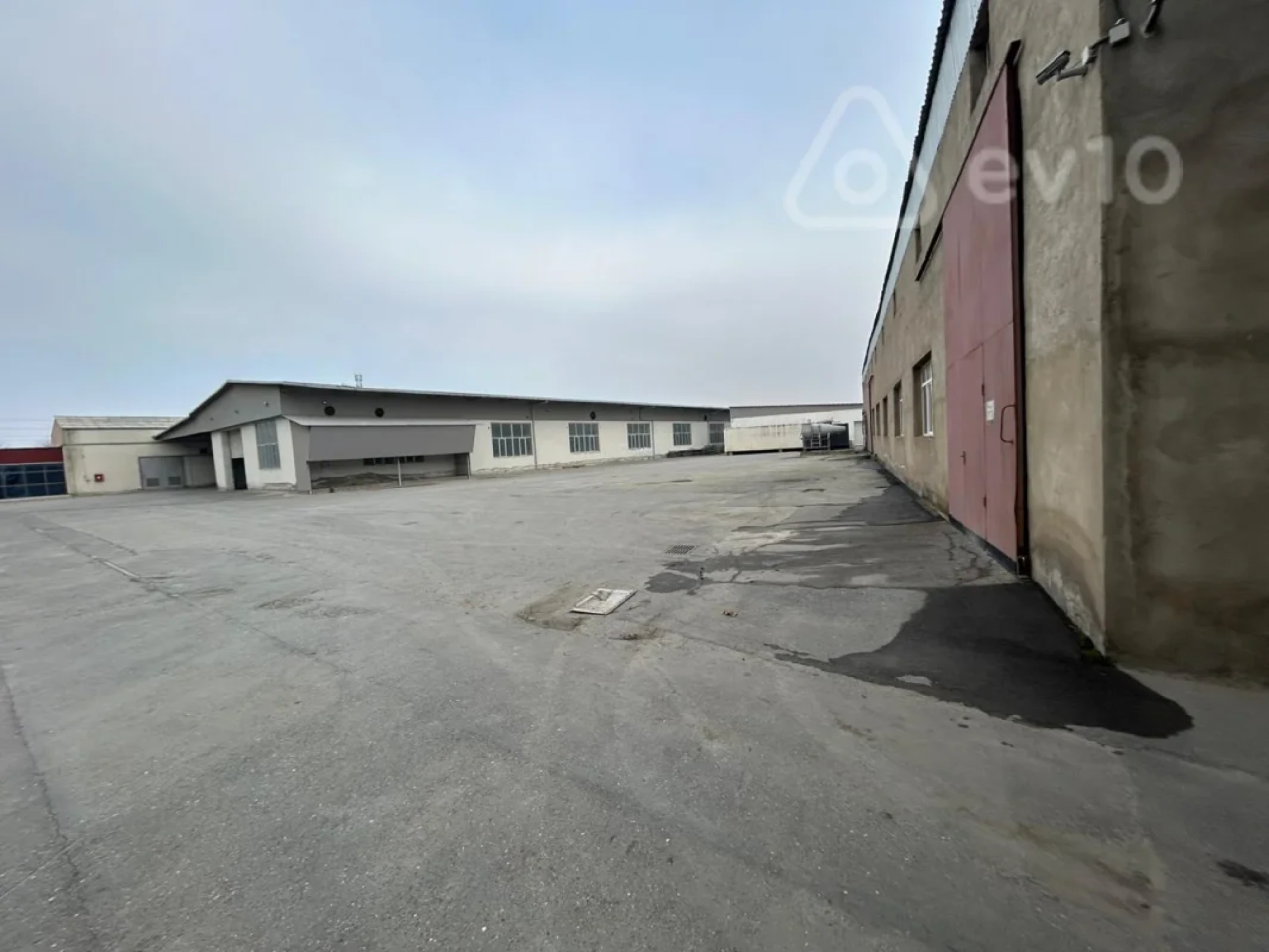 Kirayə verilir mənzil 1700 m²