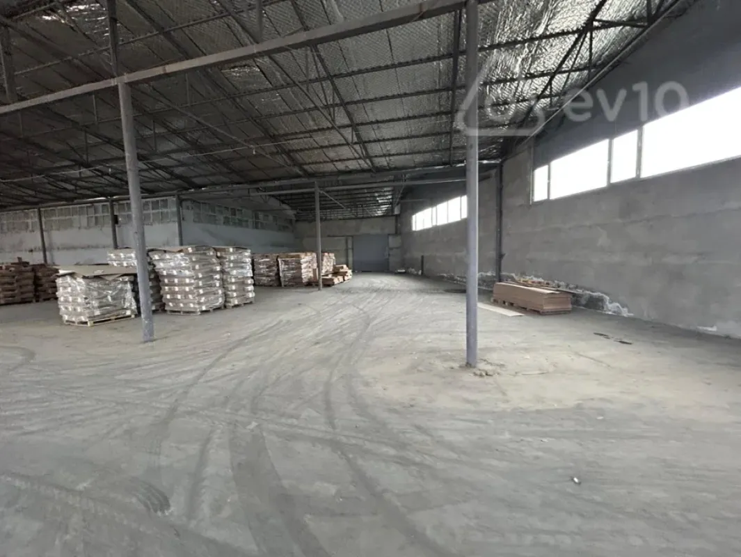 Kirayə verilir mənzil 1700 m²