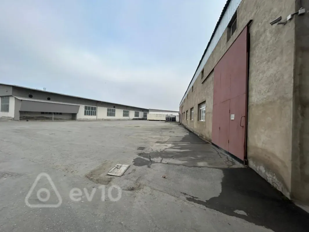 Kirayə verilir mənzil 1700 m²