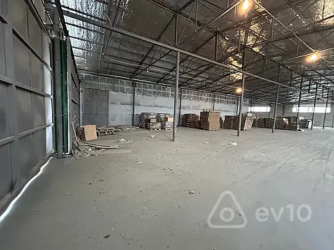 Kirayə verilir mənzil 1700 m²