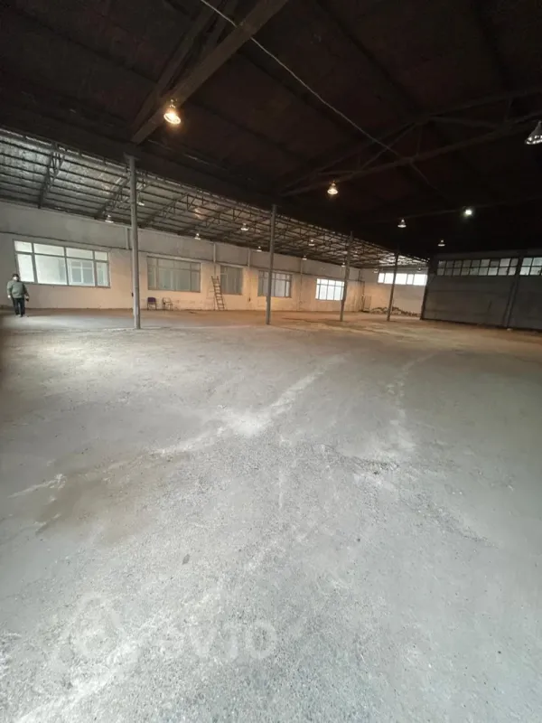 Kirayə verilir mənzil 1700 m²