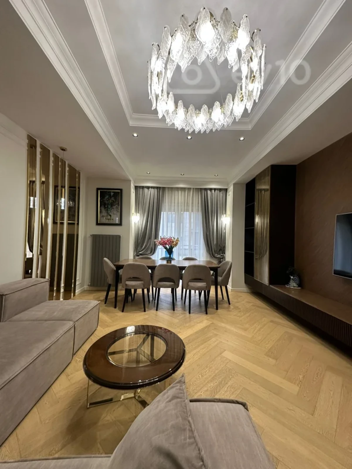 Satılır 4 otaqlı yeni tikili 140 m²