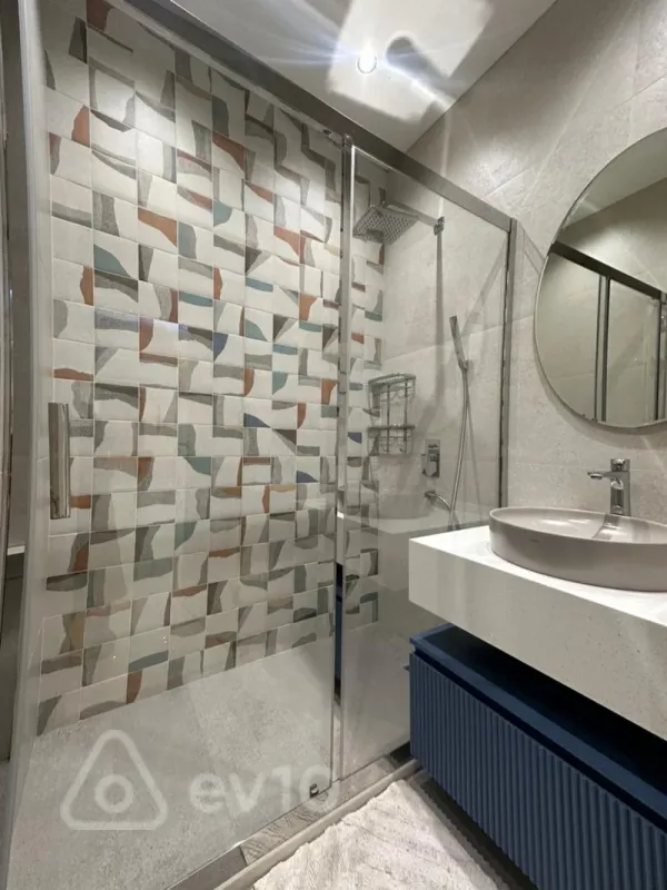 Satılır 4 otaqlı yeni tikili 140 m²