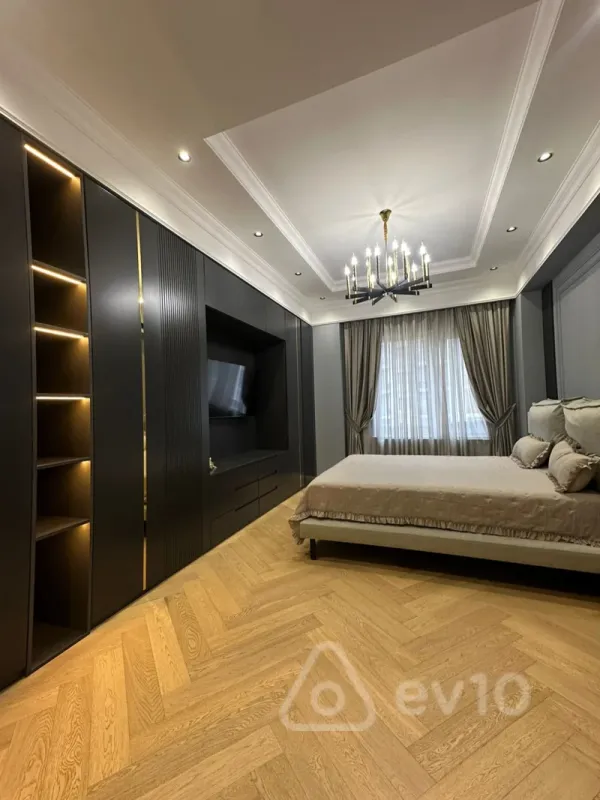Satılır 4 otaqlı yeni tikili 140 m²