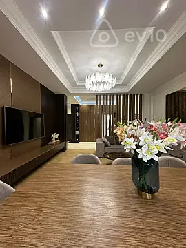 Satılır 4 otaqlı yeni tikili 140 m²