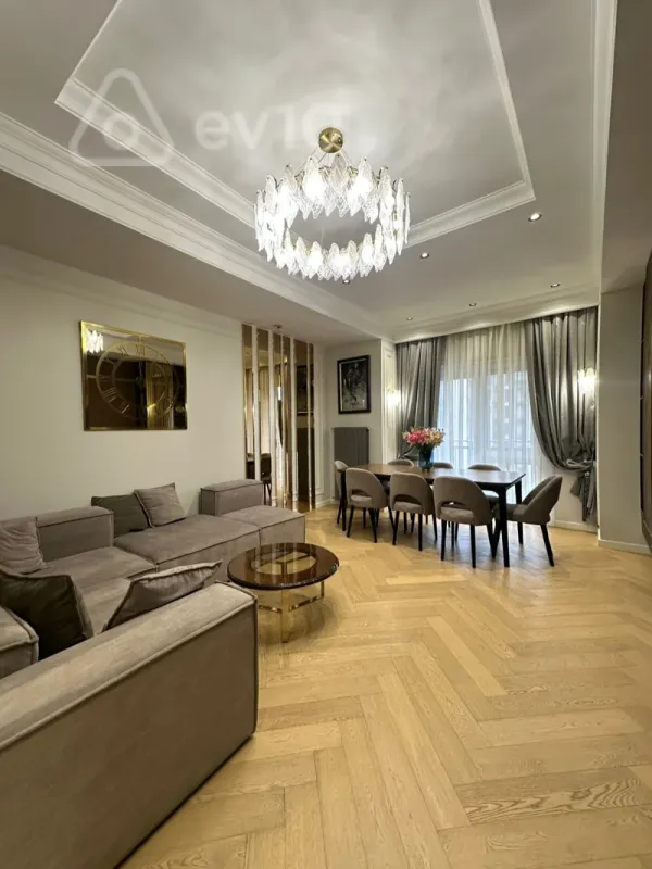 Satılır 4 otaqlı yeni tikili 140 m²