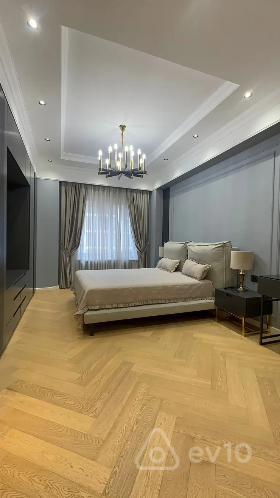 Satılır 4 otaqlı yeni tikili 140 m²