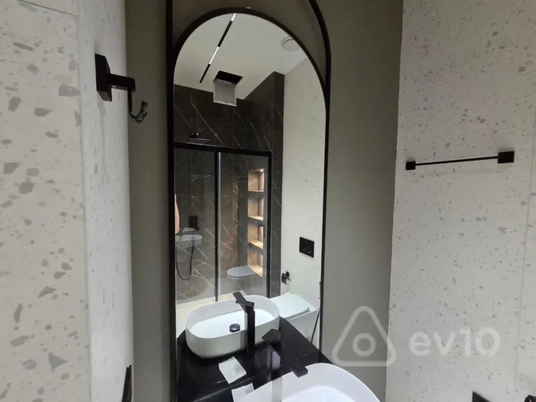 Kirayə verilir 3 otaqlı yeni tikili 110 m²