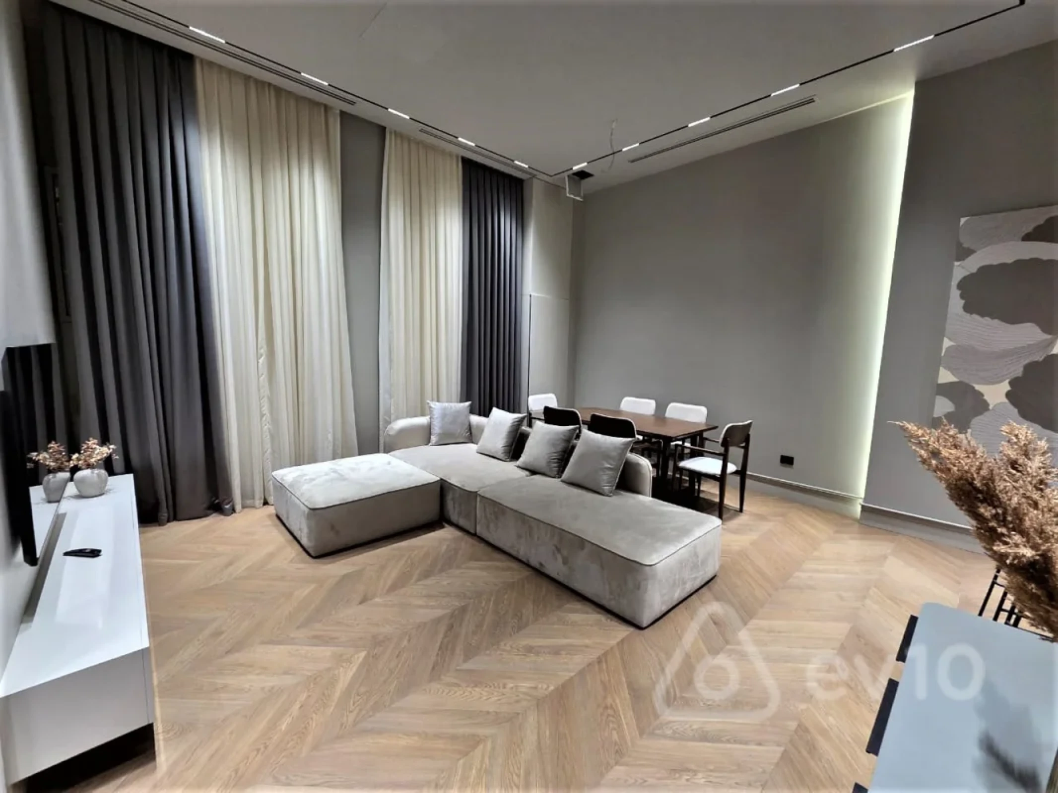 Kirayə verilir 3 otaqlı yeni tikili 110 m²