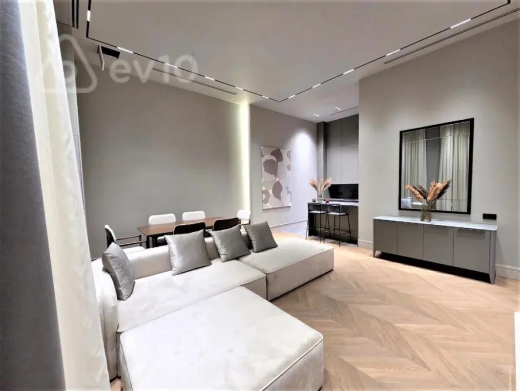 Kirayə verilir 3 otaqlı yeni tikili 110 m²