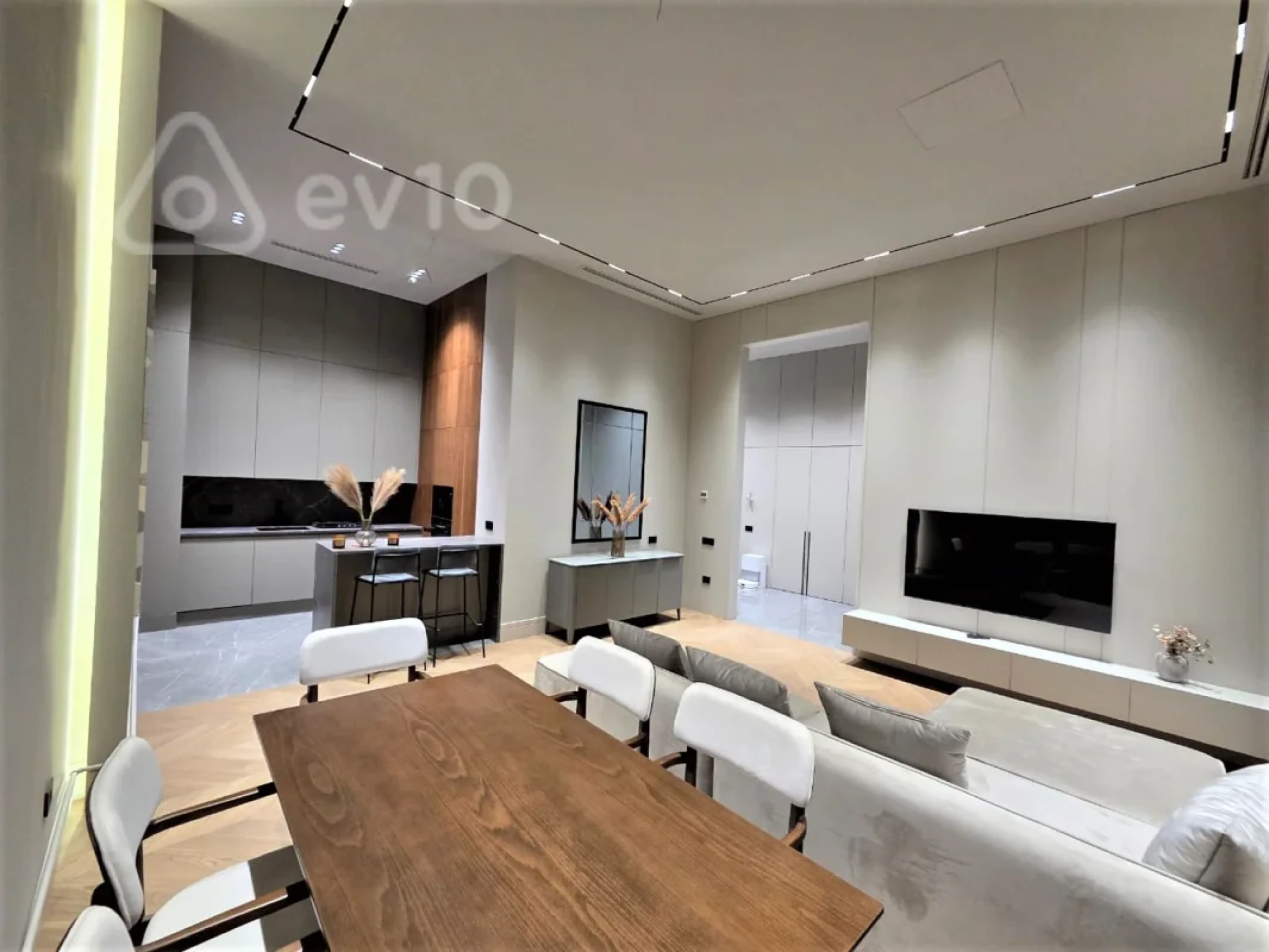 Kirayə verilir 3 otaqlı yeni tikili 110 m²