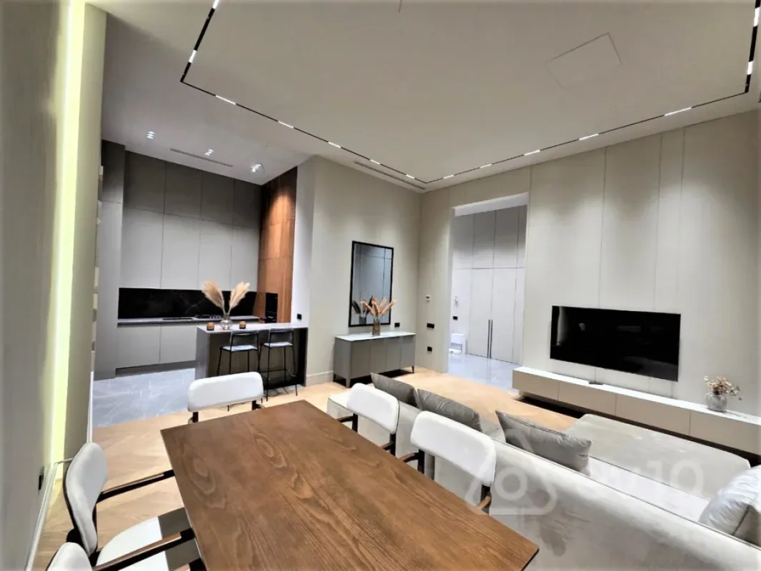 Kirayə verilir 3 otaqlı yeni tikili 110 m²