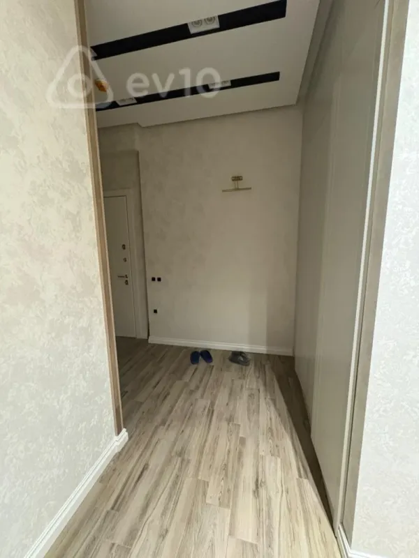 Kirayə verilir 3 otaqlı yeni tikili 110 m²