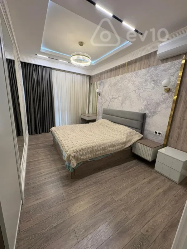 Kirayə verilir 3 otaqlı yeni tikili 110 m²