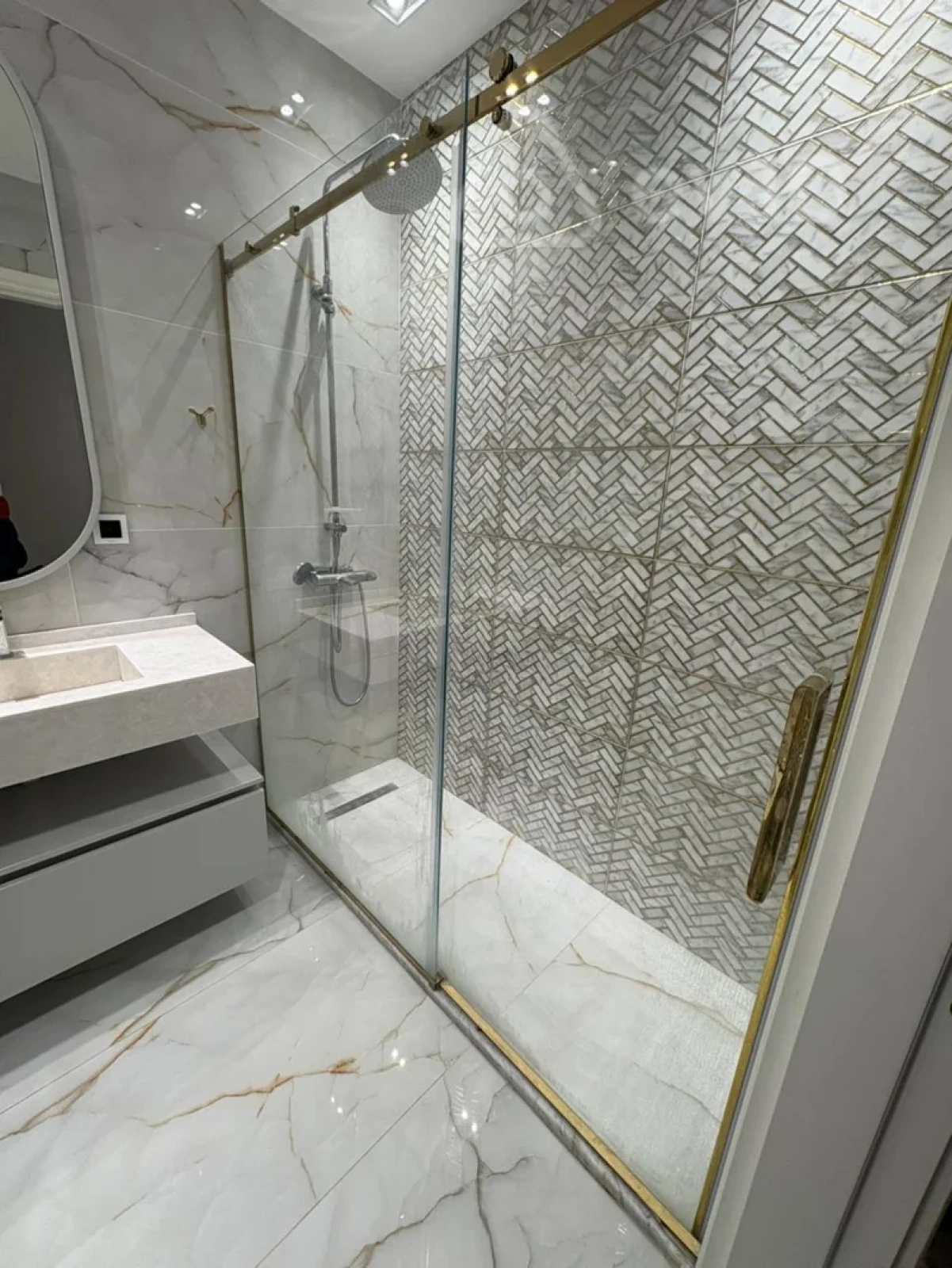 Kirayə verilir 3 otaqlı yeni tikili 110 m²