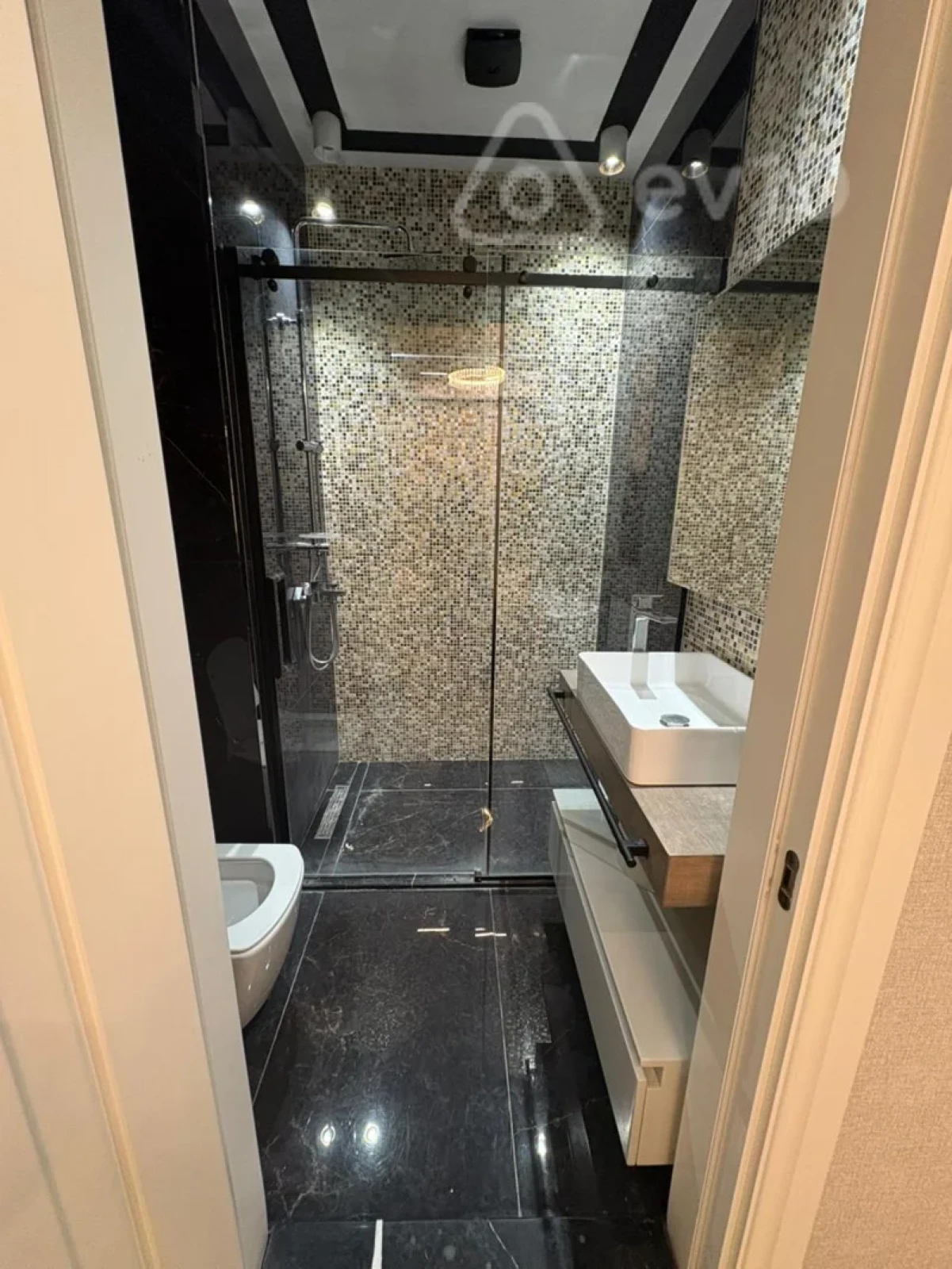 Kirayə verilir 3 otaqlı yeni tikili 110 m²