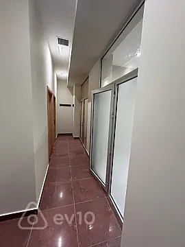 Kirayə verilir 3 otaqlı ofis 60 m²