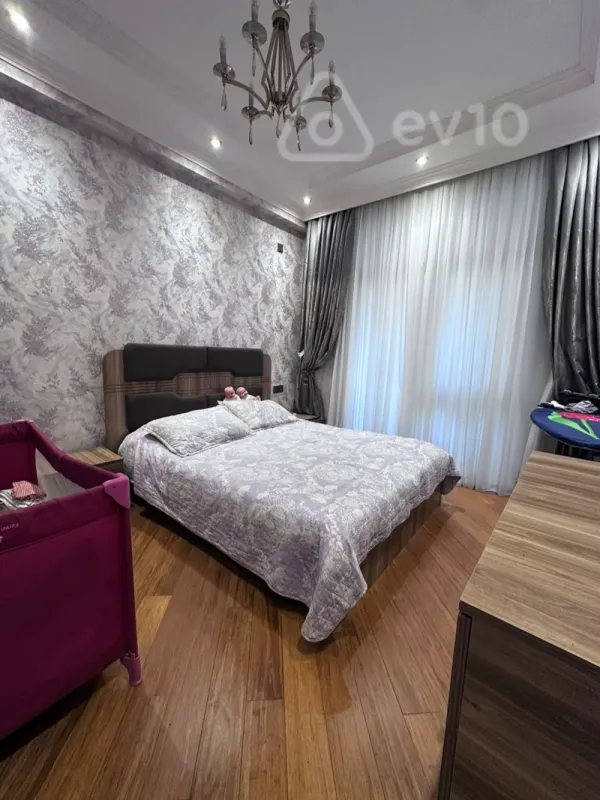 Kirayə verilir 2 otaqlı yeni tikili 70 m²