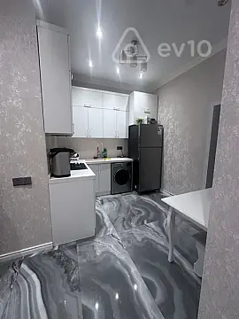 Kirayə verilir 2 otaqlı yeni tikili 70 m²