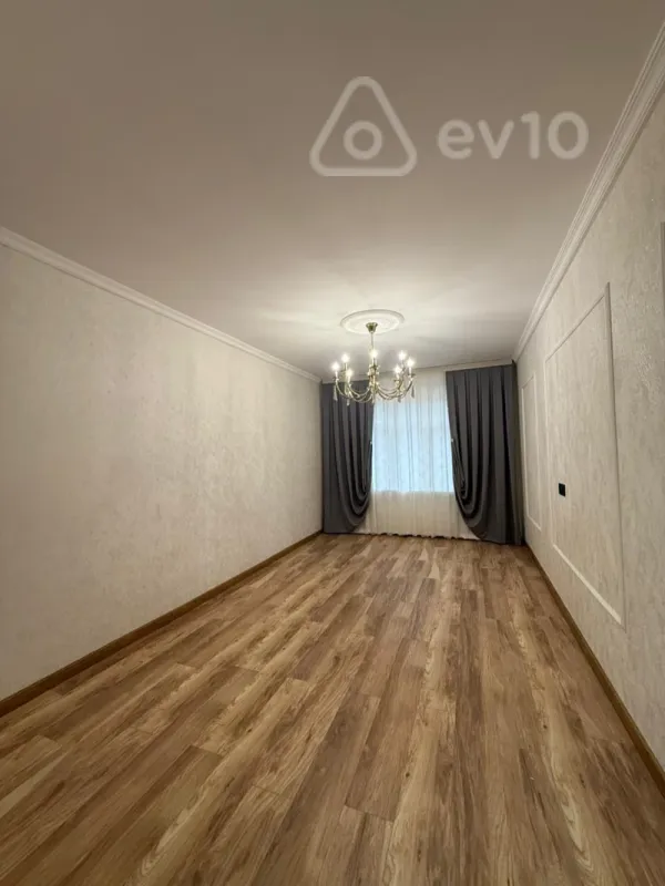Satılır 3 otaqlı köhnə tikili 70 m²