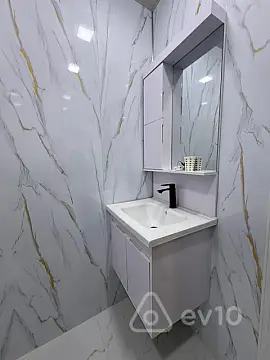 Satılır 3 otaqlı köhnə tikili 70 m²