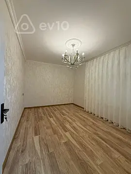 Satılır 3 otaqlı köhnə tikili 70 m²