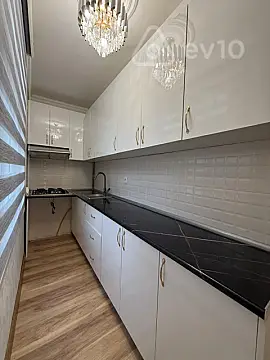 Satılır 3 otaqlı köhnə tikili 70 m² — Bakı, Binəqədi 3 otaq 70.00 m²