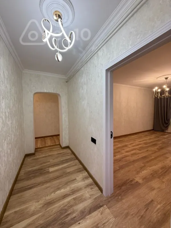 Satılır 3 otaqlı köhnə tikili 70 m²