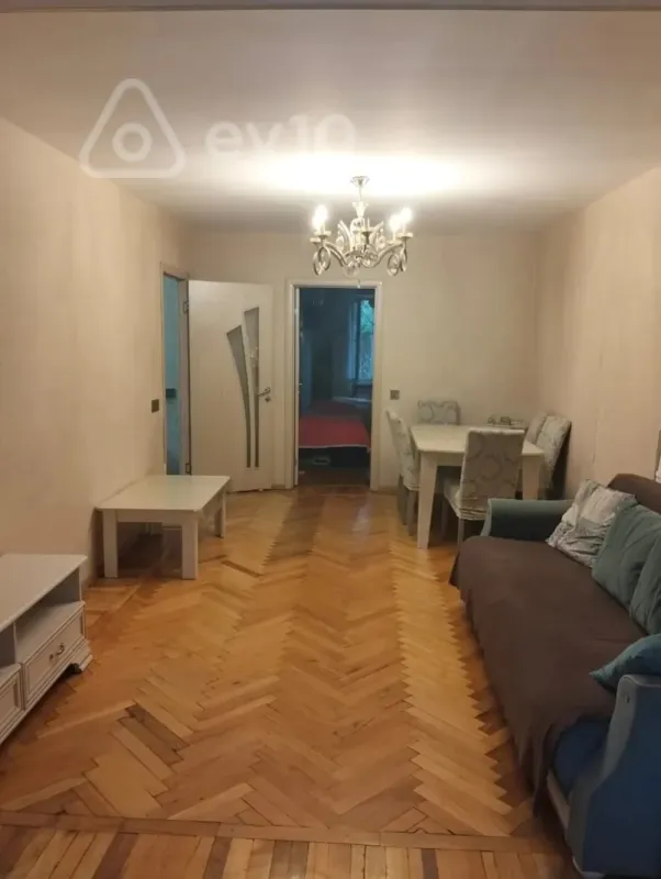Satılır 2 otaqlı köhnə tikili 40 m²