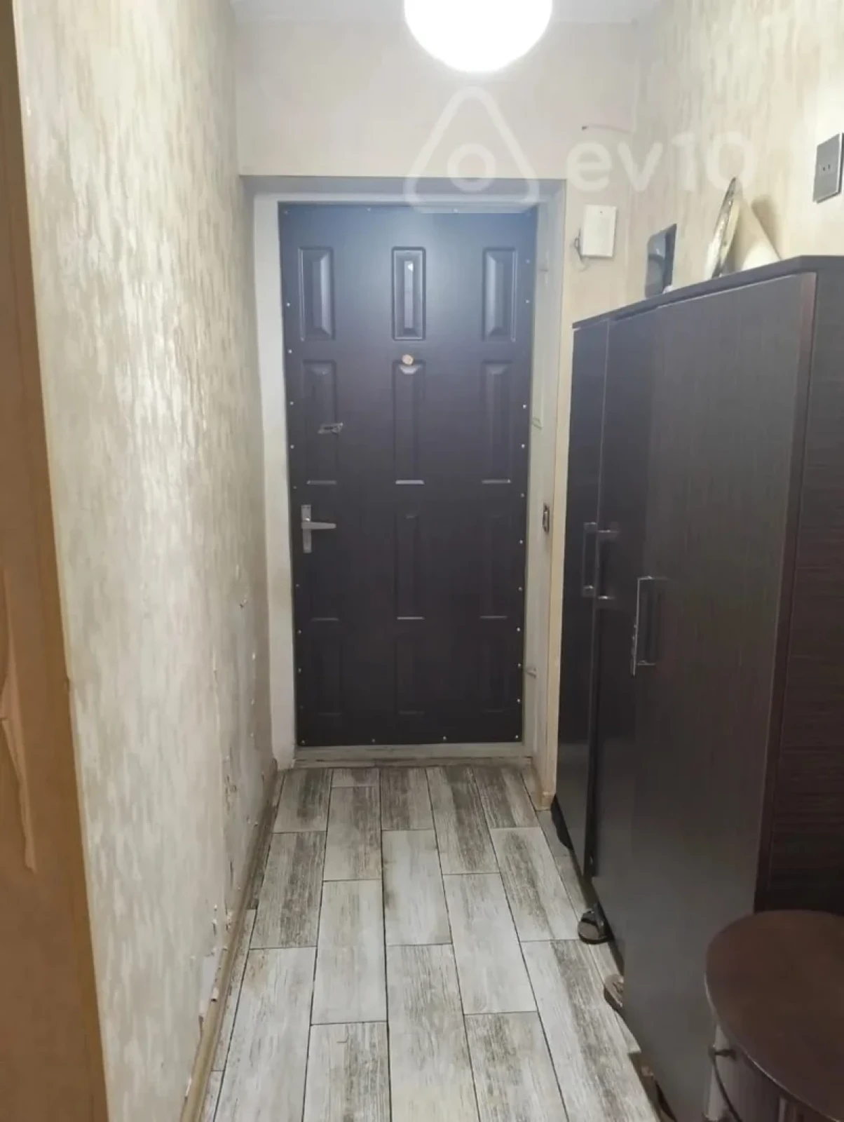 Satılır 2 otaqlı köhnə tikili 40 m²